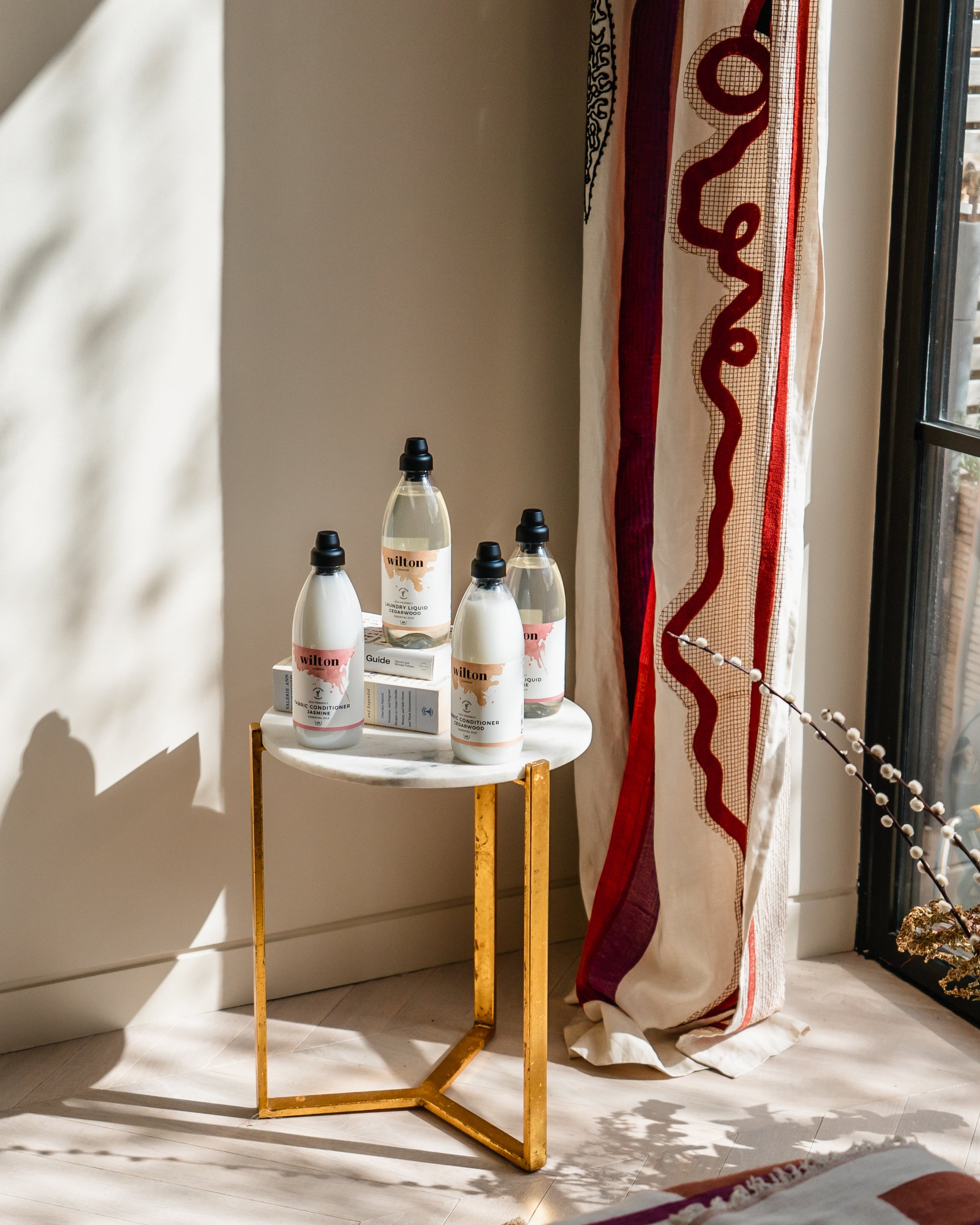 Fragrance Layering 101: Creating Harmonious Blends with Cedarwood, Jasmine, Patchouli, and Lavender