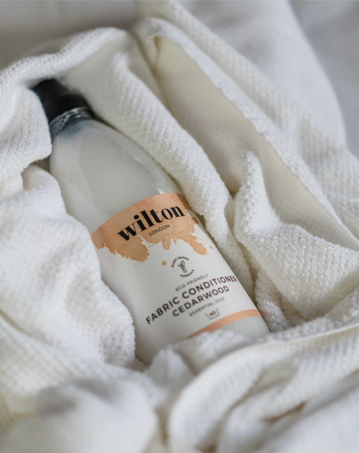 What does fabric conditioner do? 5 Reasons why fabric conditioner is a laundry essential