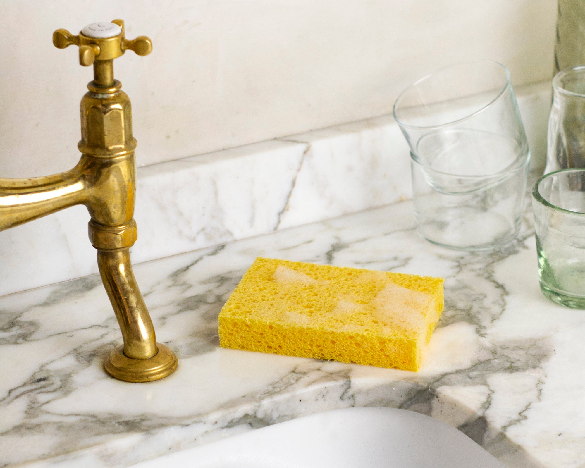 Did you know roughly 400 million plastic sponges are thrown away every year? That’s just the UK!